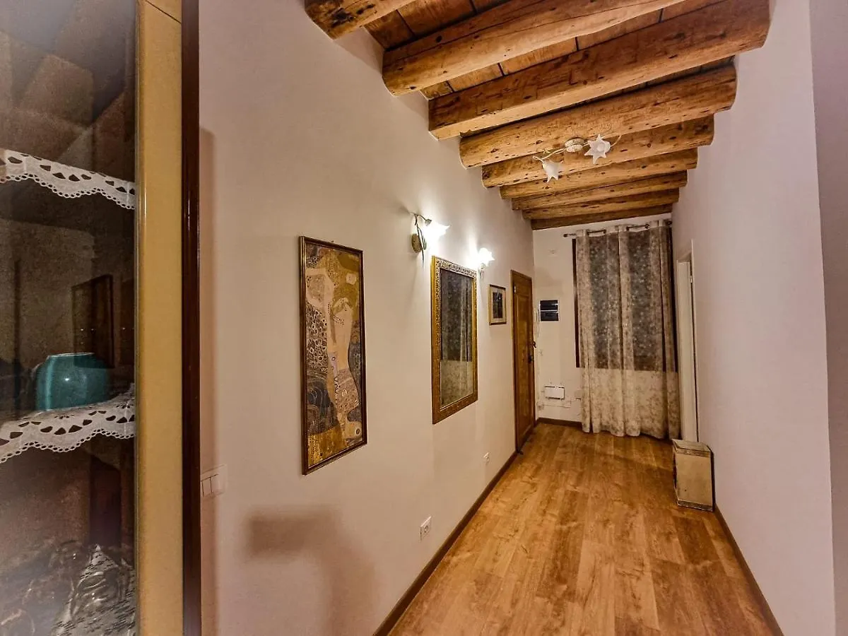 San Marco Central Flat Venedik Daire
